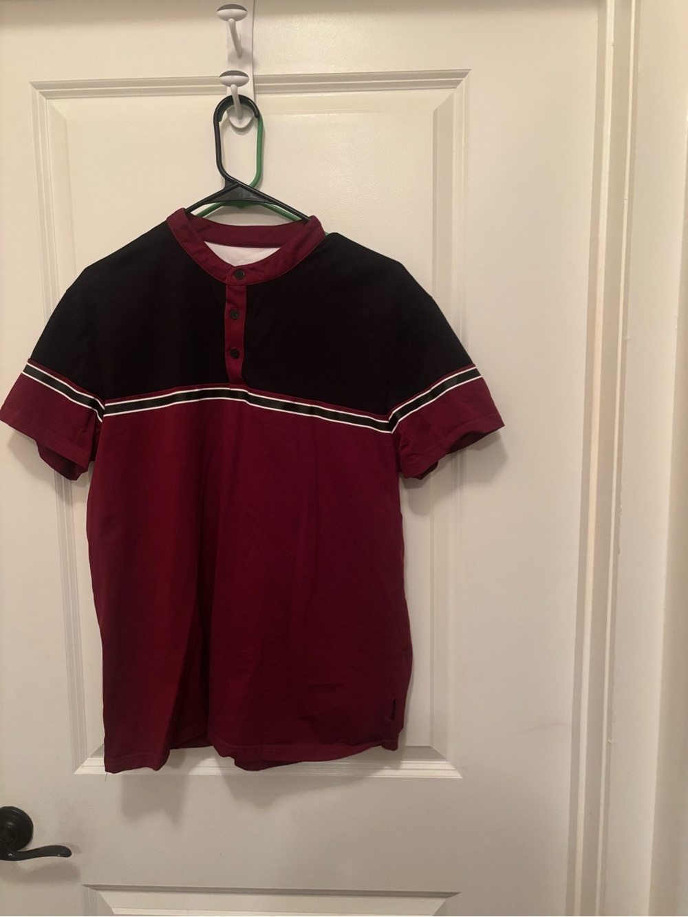 Scott James Colorblock Henley T-Shirt Burgundy Black Men’s Large  Men's Burgundy